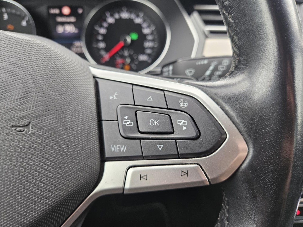 Passat Variant 2.0 TDI Elegance AHK KAM NAV KLIM - Bild 27