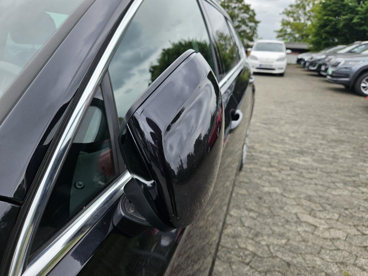 Passat Variant 2.0 TDI Elegance AHK KAM NAV KLIM - Bild 4