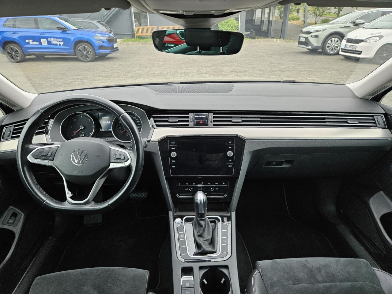 Passat Variant 2.0 TDI Elegance AHK KAM NAV KLIM - Bild 7