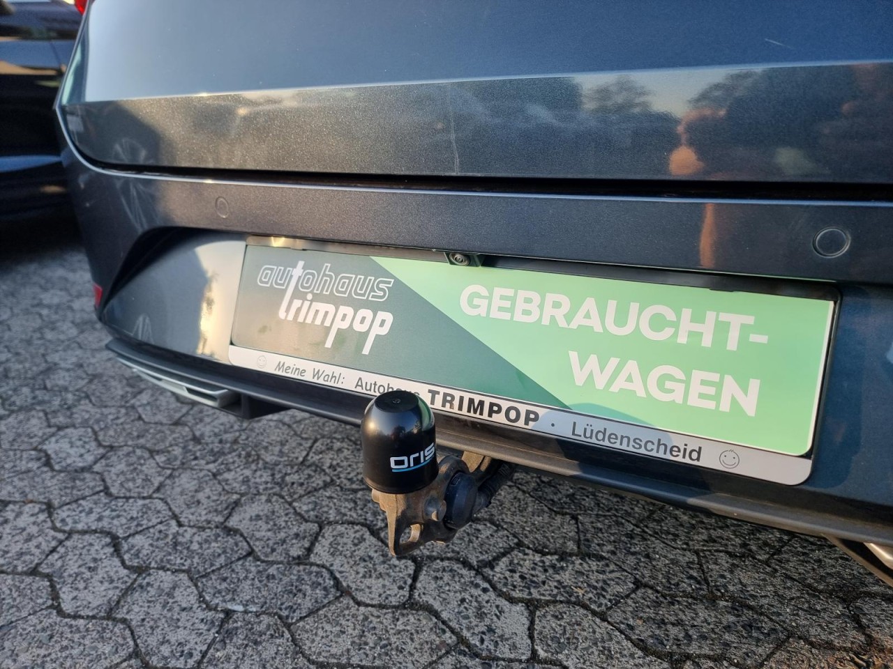 Leon Sportstourer 1.5 TSI FR KAM PANO LED AHK - Bild 22