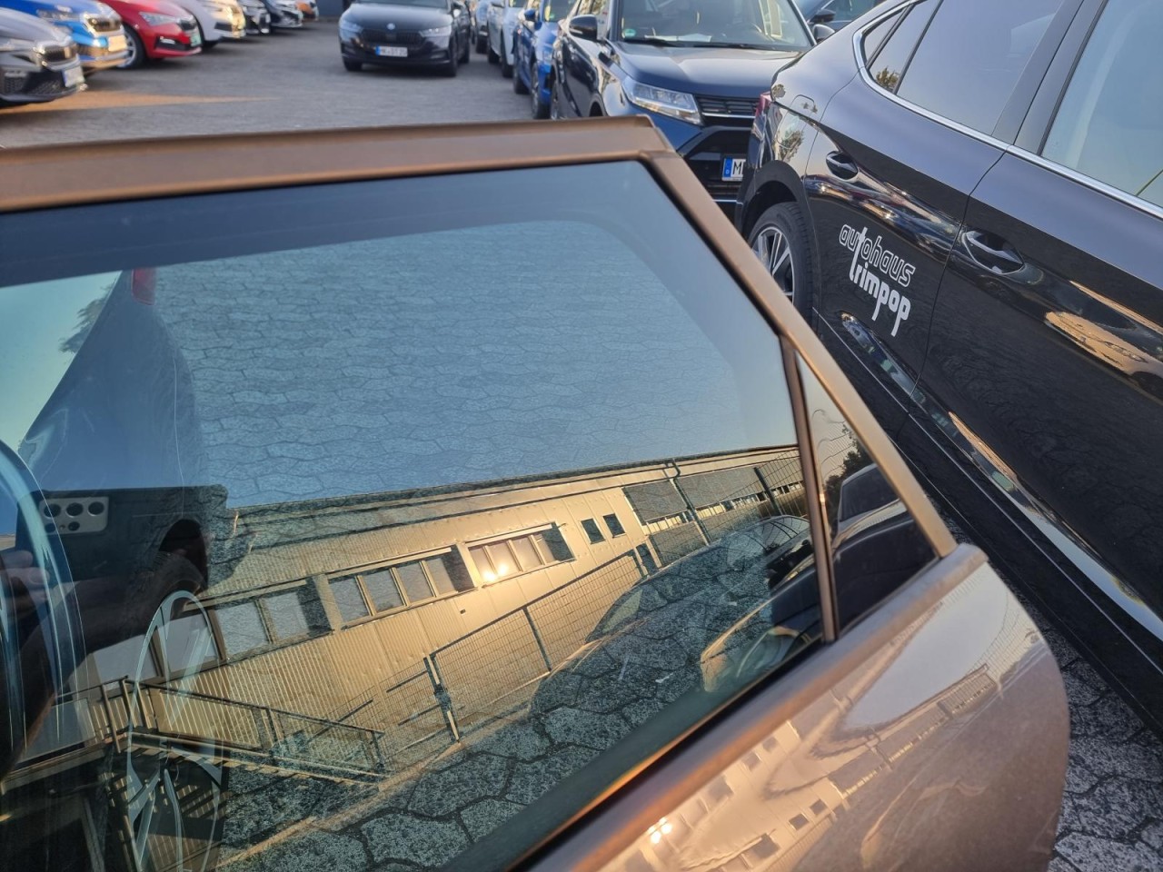 Leon Sportstourer 1.5 TSI FR KAM PANO LED AHK - Bild 5
