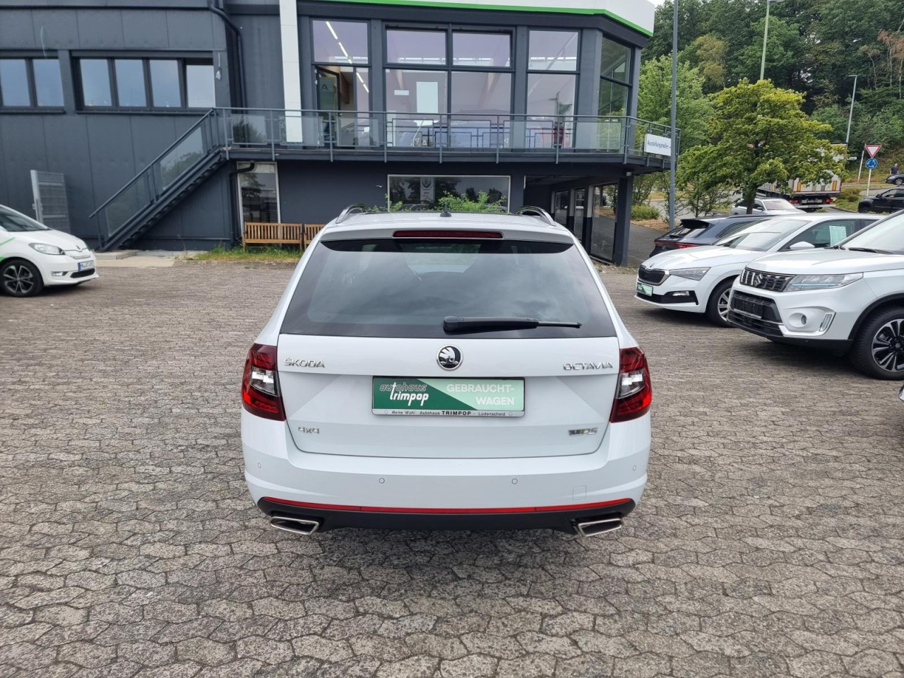 Octavia Combi 2.0 TDI RS 4×4 PANO KLIMA NAV LED - Bild 2