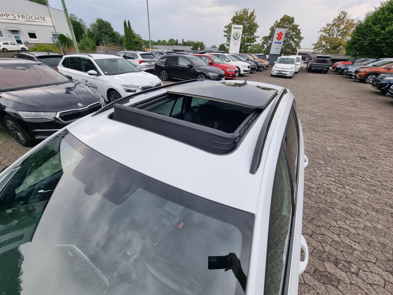 Octavia Combi 2.0 TDI RS 4×4 PANO KLIMA NAV LED - Bild 4