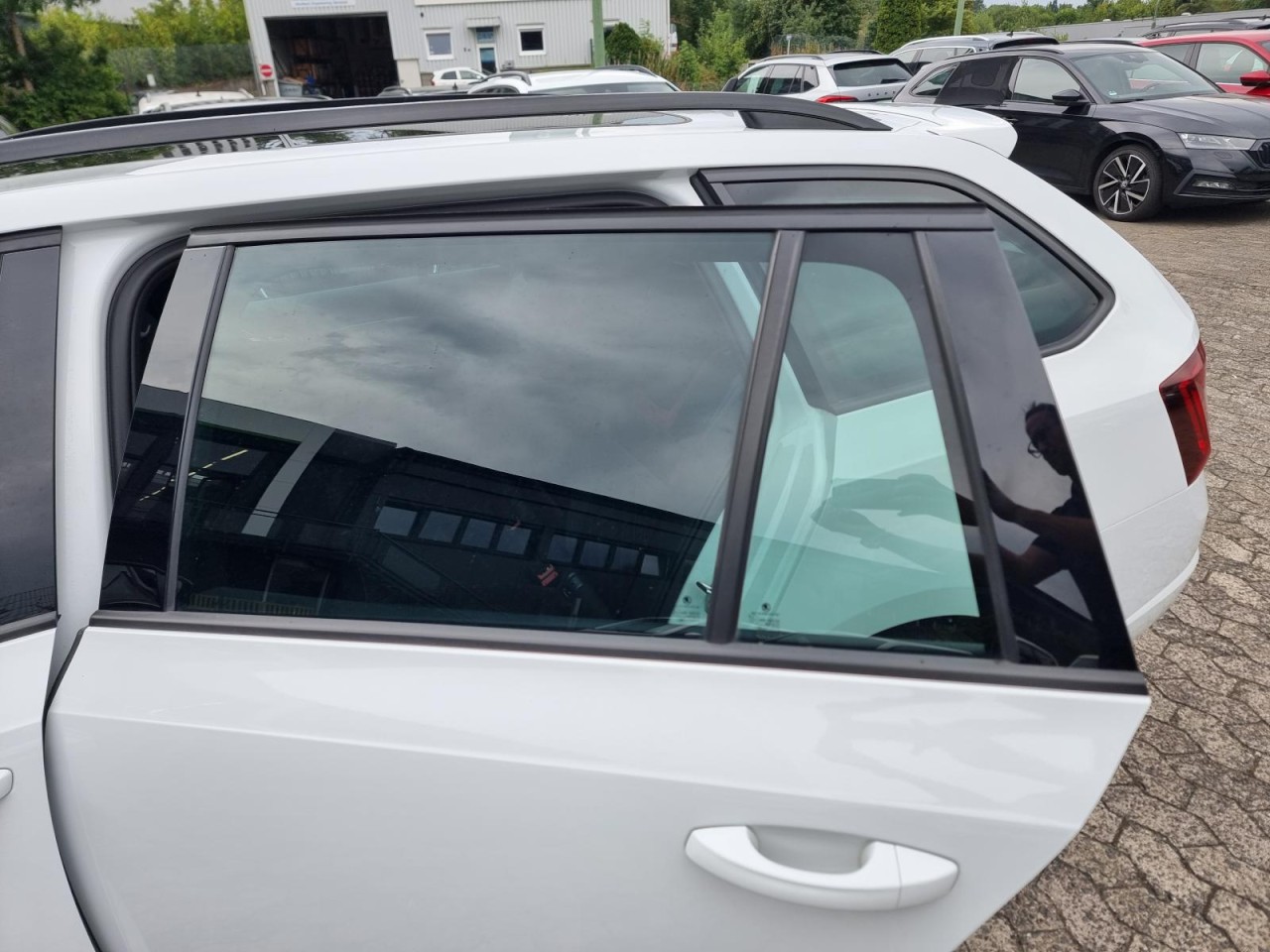 Octavia Combi 2.0 TDI RS 4×4 PANO KLIMA NAV LED - Bild 5