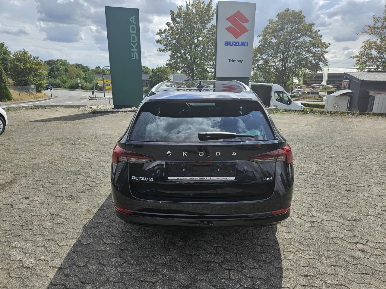 Octavia Combi 2.0 TSI Style 4×4 AHK KLIMA NAV - Bild 2