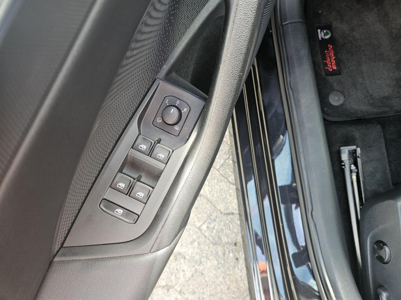 Octavia Combi 2.0 TSI Style 4×4 AHK KLIMA NAV - Bild 5