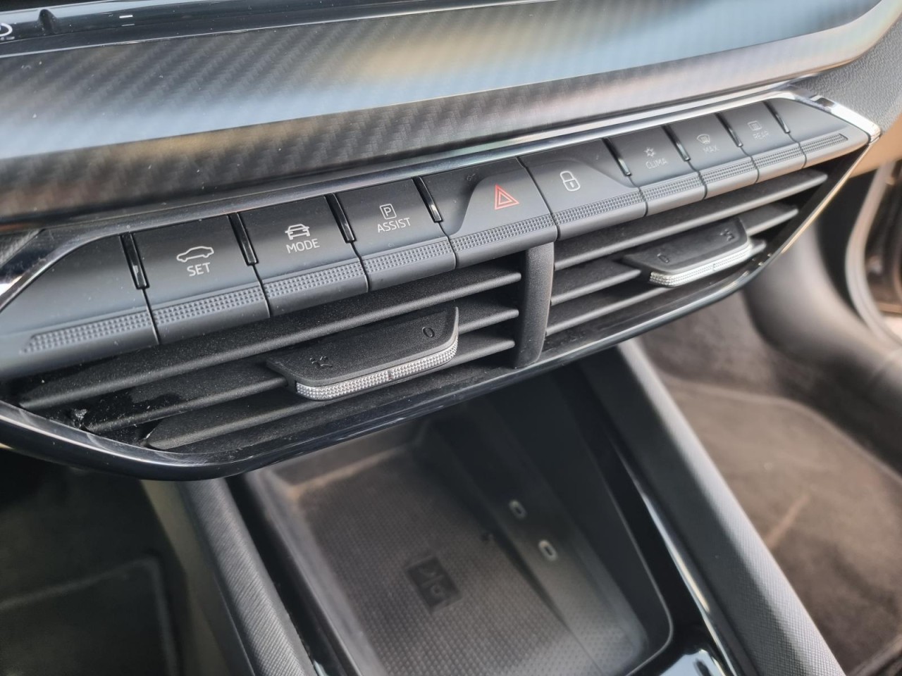 Octavia Combi 2.0 TSI RS NAV KAM KLIMA LED SHZ - Bild 13