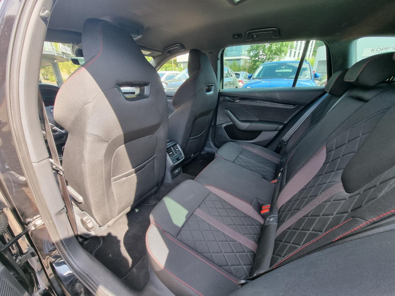Octavia Combi 2.0 TSI RS NAV KAM KLIMA LED SHZ - Bild 17