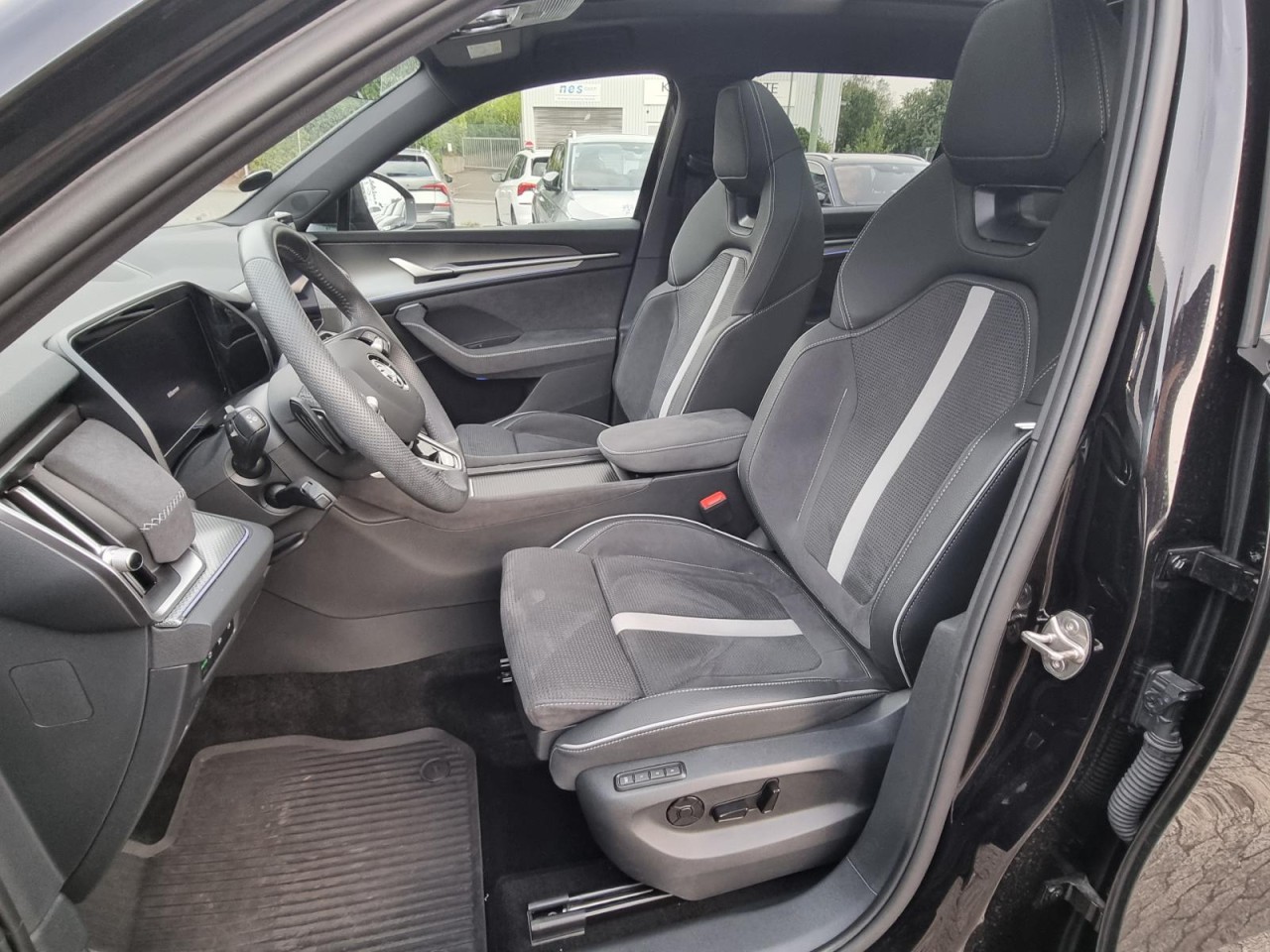 Kodiaq 2.0 TDI DSG Sportline 4×4 NAVI AHK STHZ - Bild 16