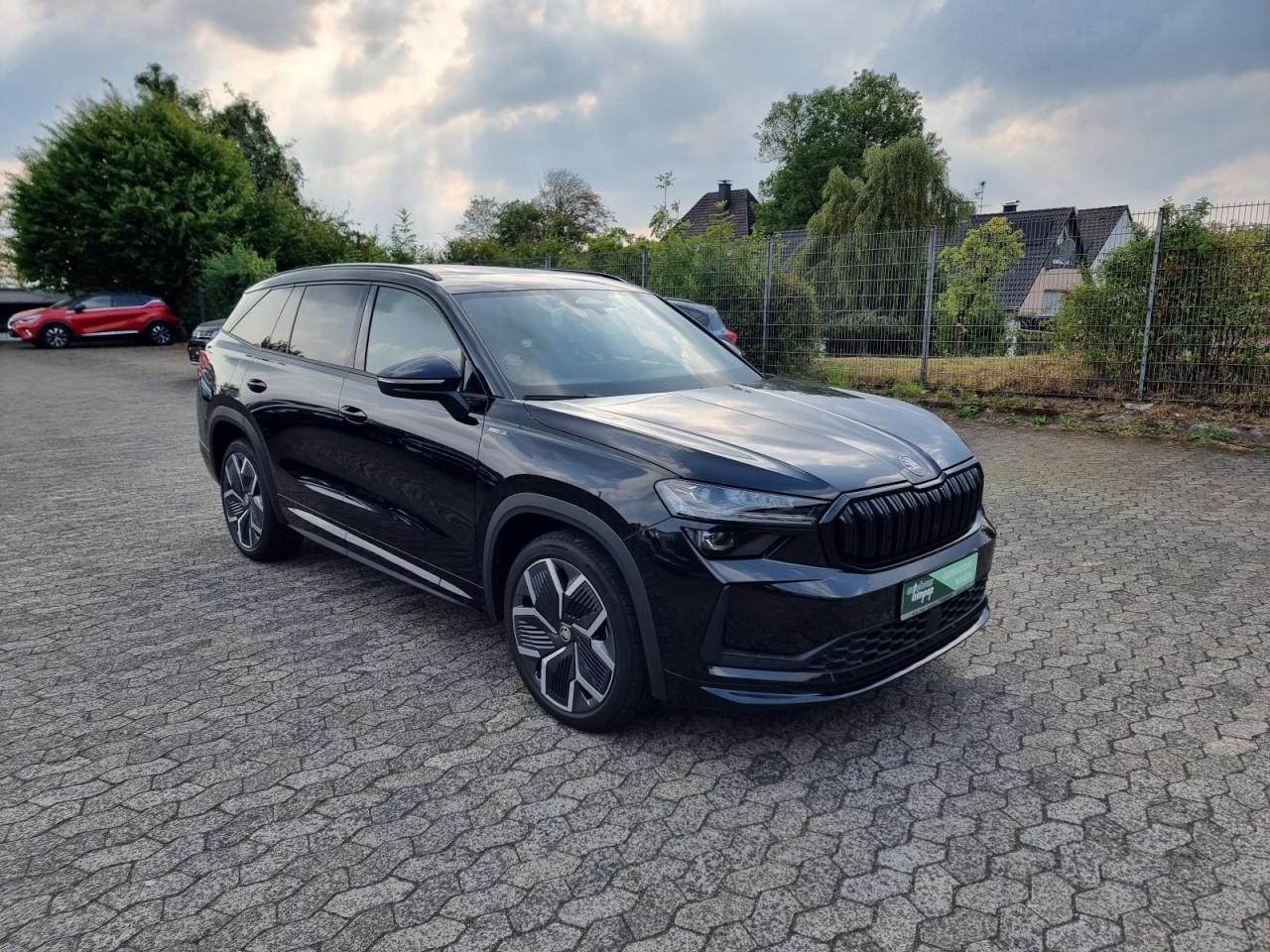 Kodiaq 2.0 TDI DSG Sportline 4×4 NAVI AHK STHZ - Bild 3