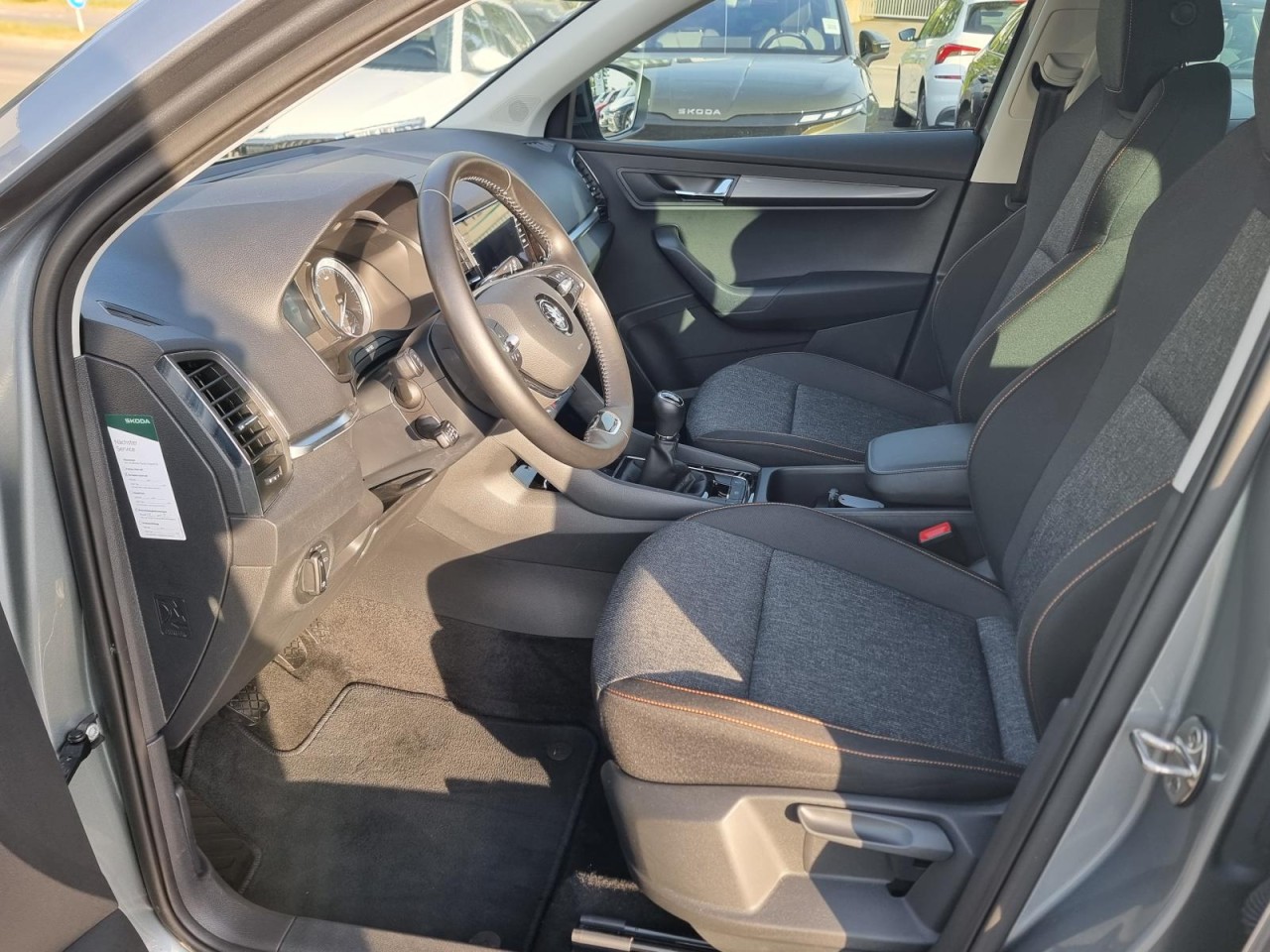Karoq 1.5 TSI ACT Clever AHK KAM NAV LED KLIMA - Bild 16