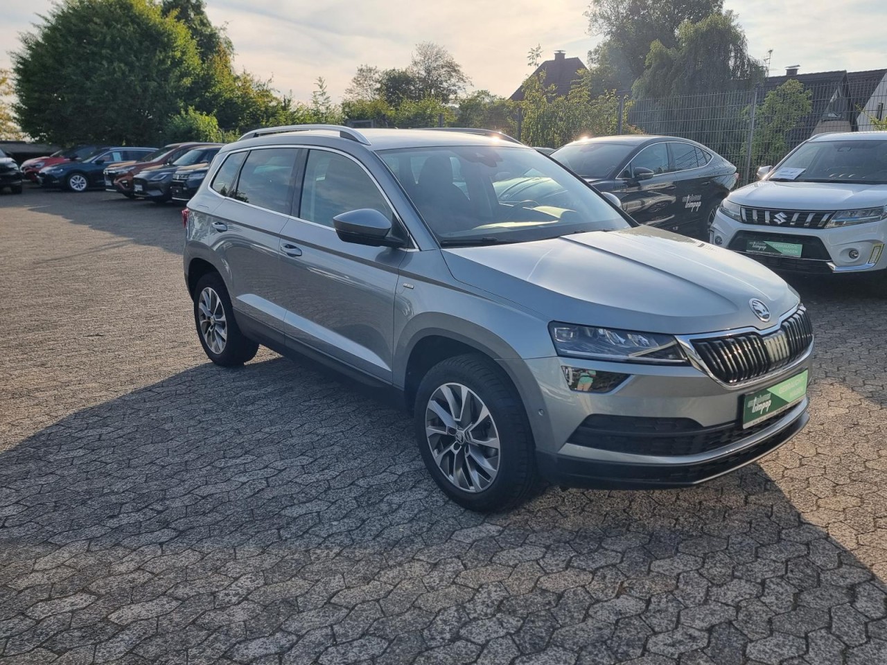 Karoq 1.5 TSI ACT Clever AHK KAM NAV LED KLIMA - Bild 3