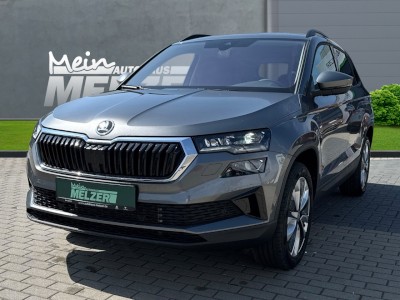 Karoq TOUR 1.5 TSI DSG+AHK+MATRIX+ACC+4xSHZ+ALU