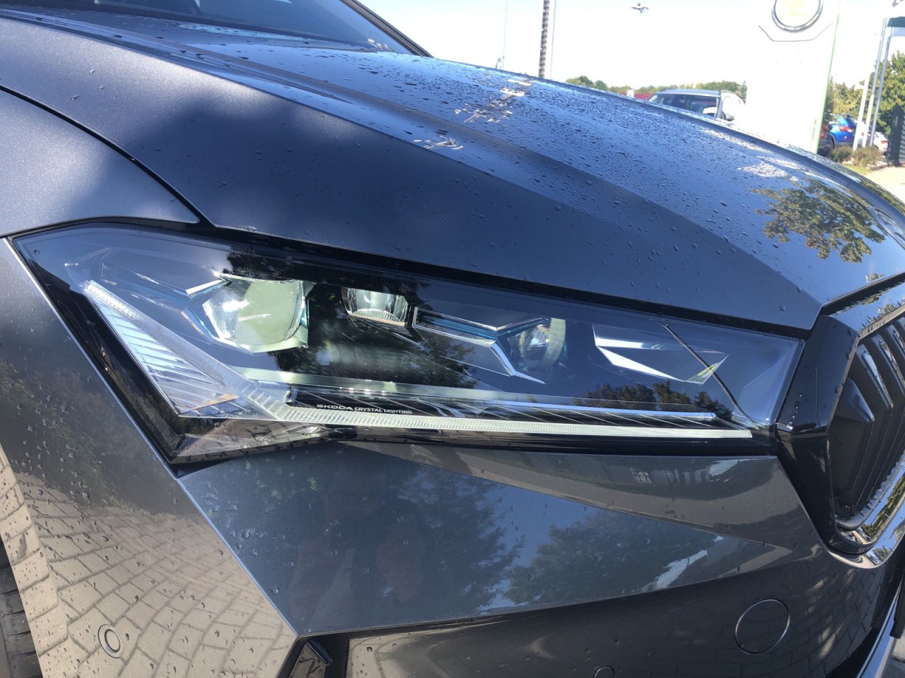 Skoda Superb Cb.SPORTL. 2.0TDI DSG+4x4+AHK+NAVI+MATRIX