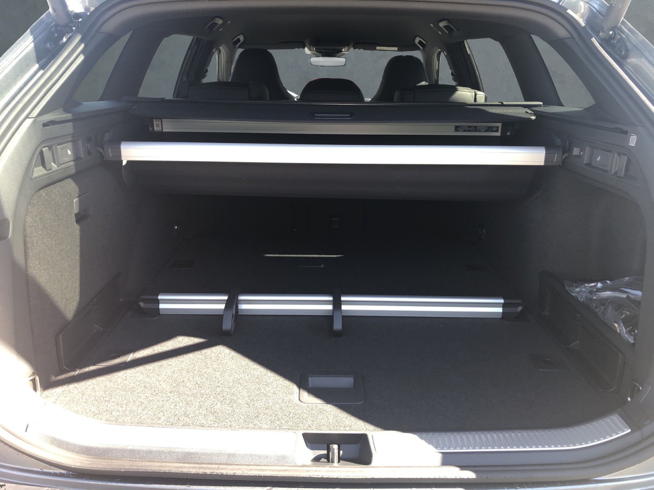 Skoda Superb Cb.SPORTL. 2.0TDI DSG+4x4+AHK+NAVI+MATRIX