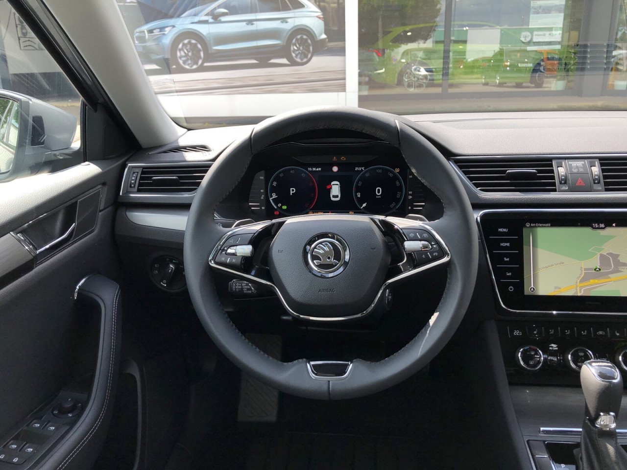 Skoda Superb Cb. STYLE 2.0 TDI DSG AHK+NAVI+ACC+MATRIX