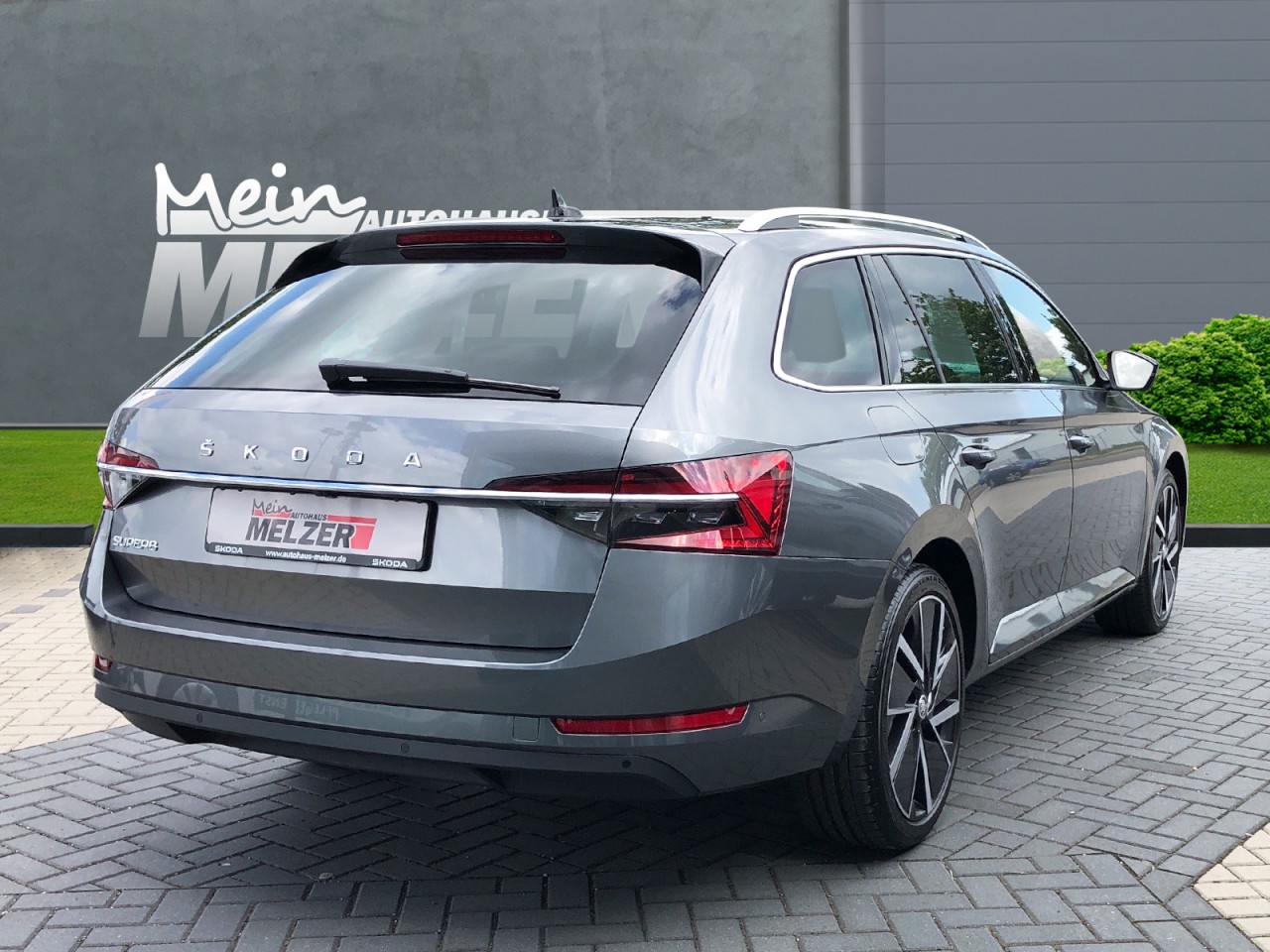 Skoda Superb Cb. STYLE 2.0 TDI DSG AHK+NAVI+ACC+MATRIX