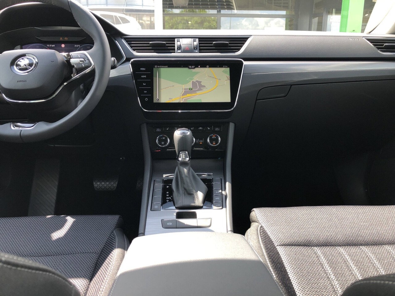 Skoda Superb Cb. STYLE 2.0 TDI DSG AHK+NAVI+ACC+MATRIX