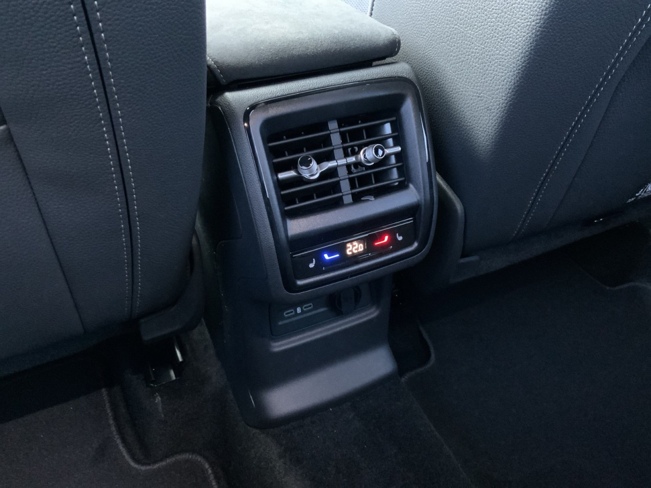 Skoda Kodiaq SPORTLINE 2.0TDI DSG 4x4 AHK+NAVI+ACC+DCC