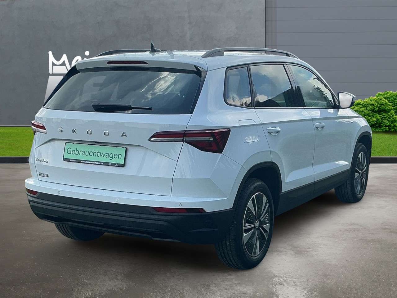 Skoda Karoq TOUR 1.0 TSI NAVI+4xSHZ+ACC+PDC+KESSY+LED