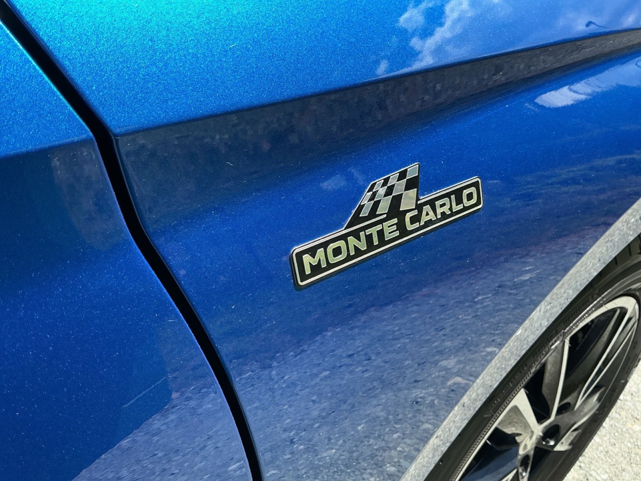 Skoda Fabia MONTE CARLO 1.0 TSI LED+PANO+PDC+SHZ+KESSY