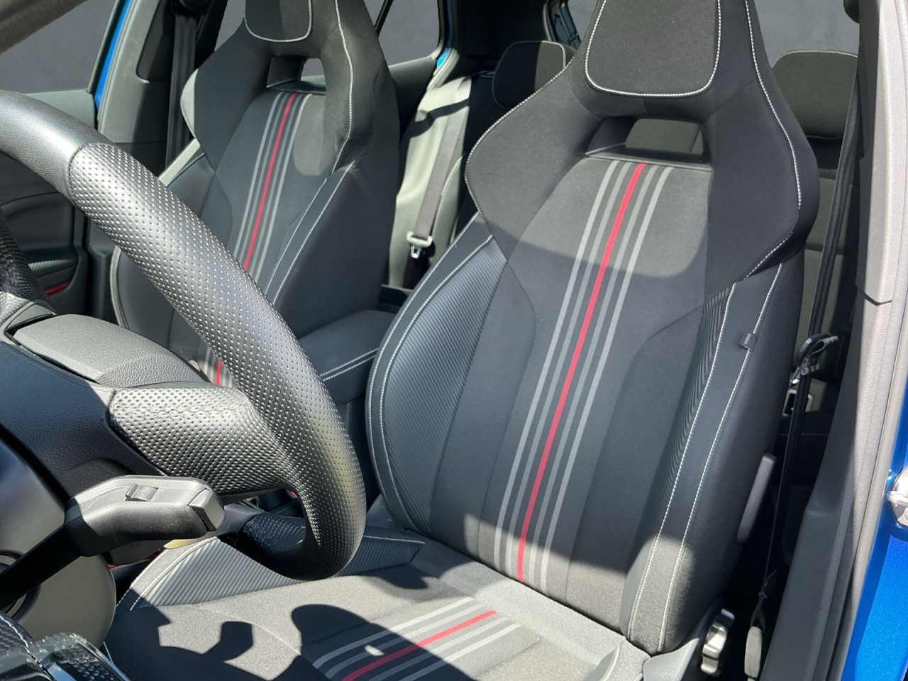 Skoda Fabia MONTE CARLO 1.0 TSI LED+PANO+PDC+SHZ+KESSY