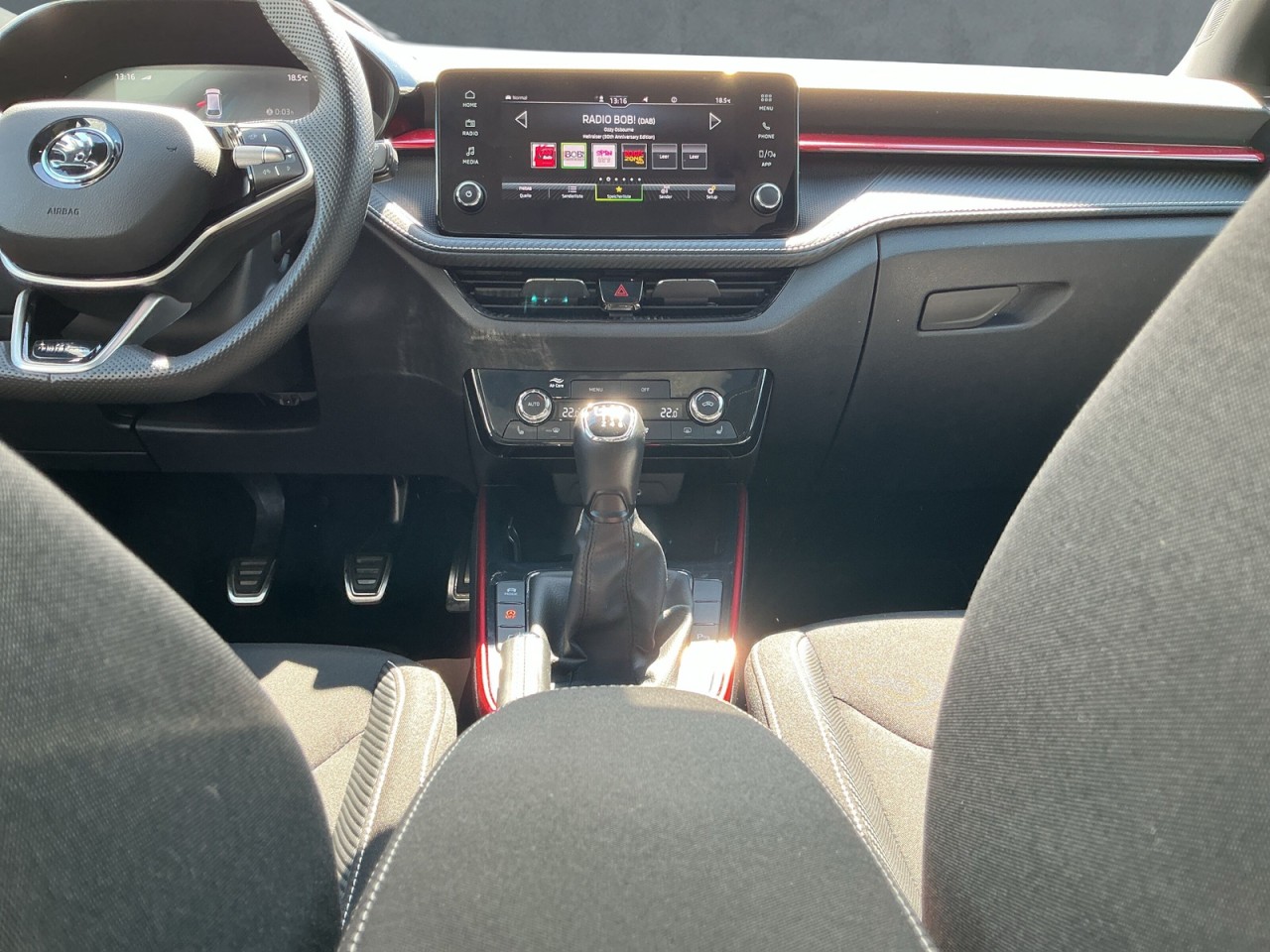 Skoda Fabia MONTE CARLO 1.0 TSI LED+PANO+PDC+SHZ+KESSY