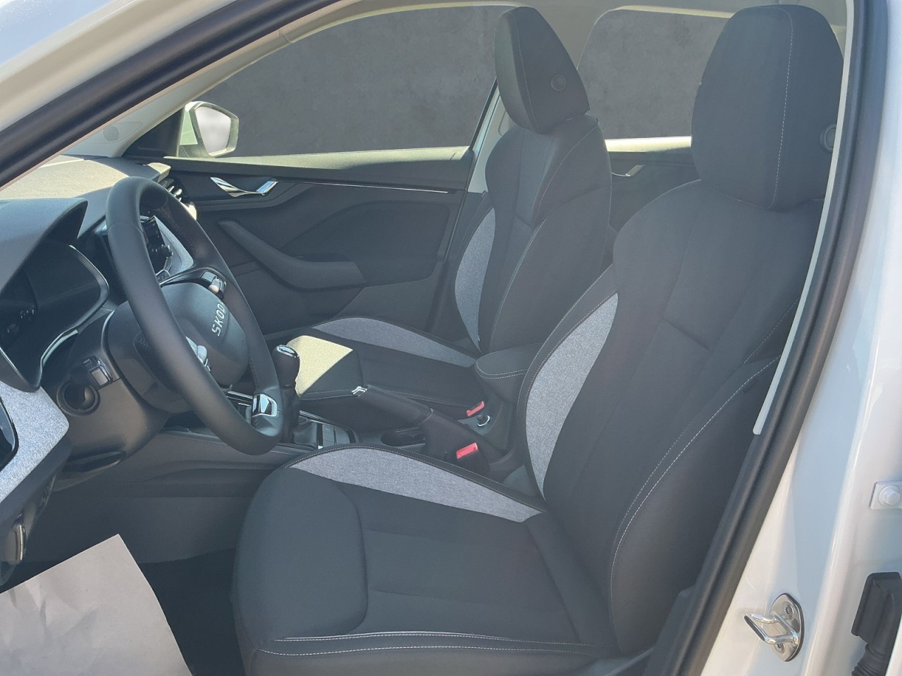 Skoda Kamiq SELECTION 1.0TSI ALU+PDC+SHZ+SMARTLINK+GRA