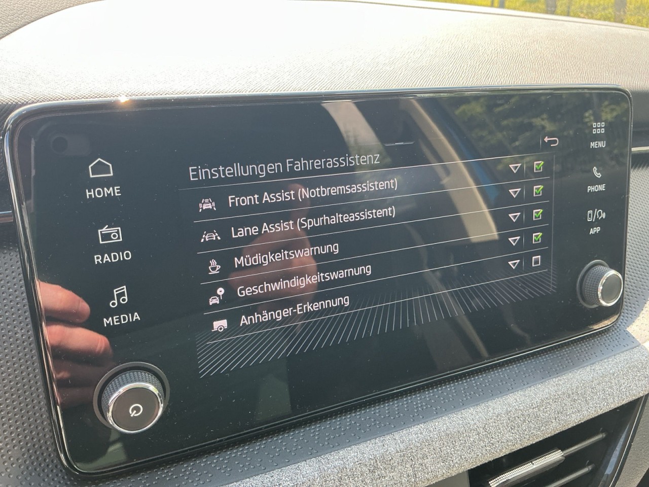 Skoda Kamiq SELECTION 1.0 TSI AHK+PDC+SHZ+SMART-LINK