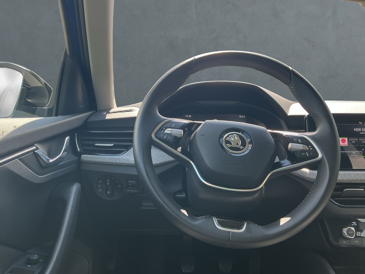 Skoda Kamiq SELECTION 1.0 TSI AHK+PDC+SHZ+SMART-LINK
