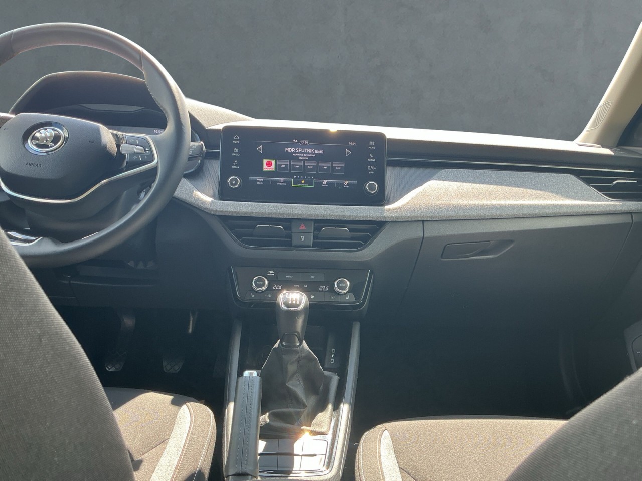 Skoda Kamiq SELECTION 1.0 TSI AHK+PDC+SHZ+SMART-LINK