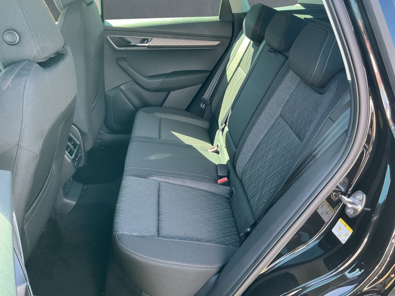 Skoda Karoq BALANCE 2.0 TDI DSG 4x4+AHK+NAVI+MATRIX+VC