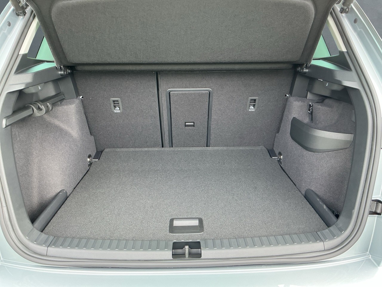Skoda Karoq BALANCE 1.5 TSI DSG AHK+MATRIX+5J-GARANTIE