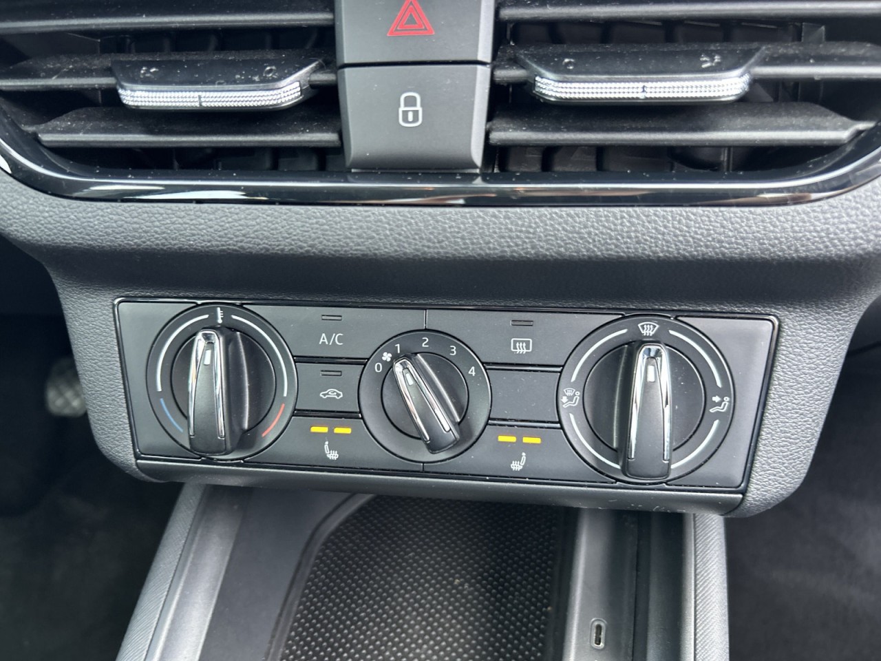 Skoda Scala COOLPLUS 1.0TSI PDC+SHZ+SMART-LINK+LED+NSW