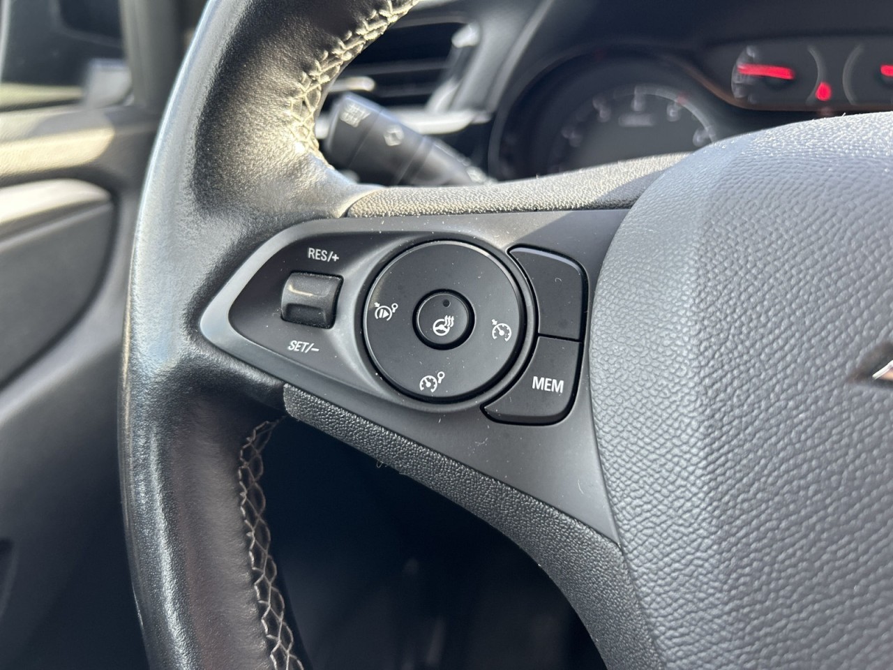 Opel Corsa F EDITION 1.2T KLIMA+PDC+SHZ+LENKRADHZG.