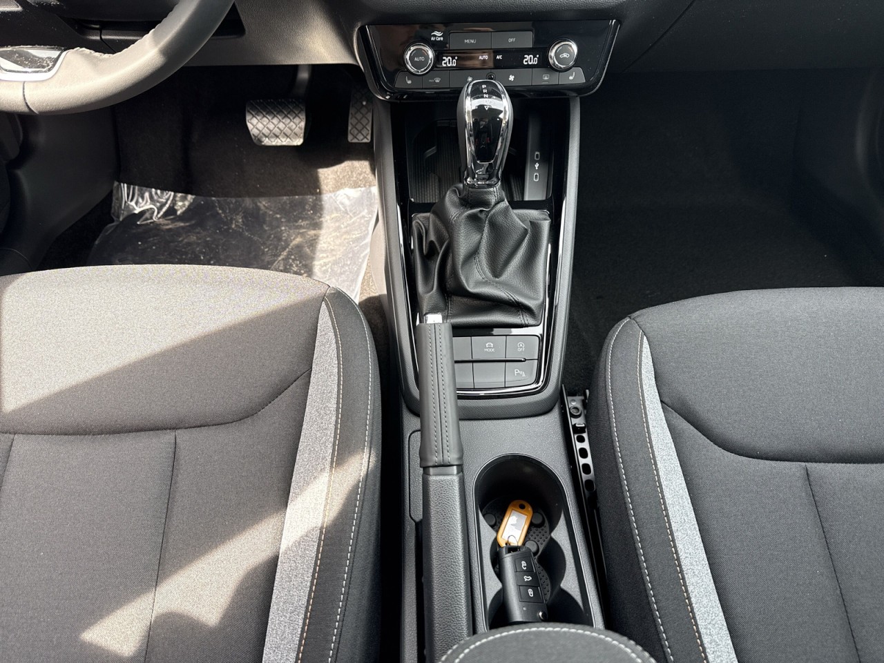 Skoda Scala TOUR 1.0TSI DSG MATRIX+WSS BEHEIZT+SHZ+PDC
