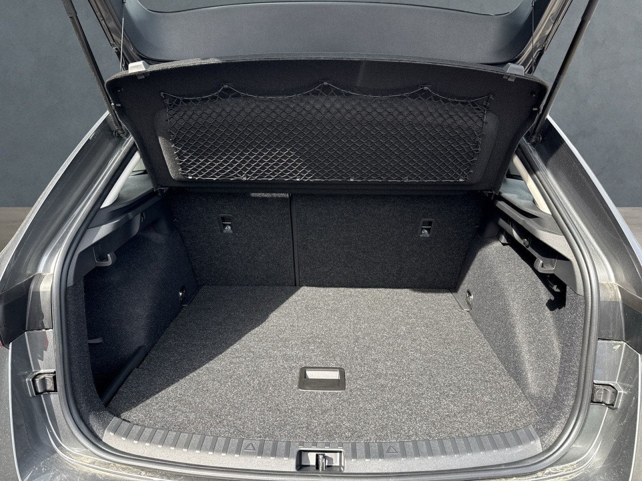 Skoda Scala TOUR 1.0TSI DSG MATRIX+WSS BEHEIZT+SHZ+PDC