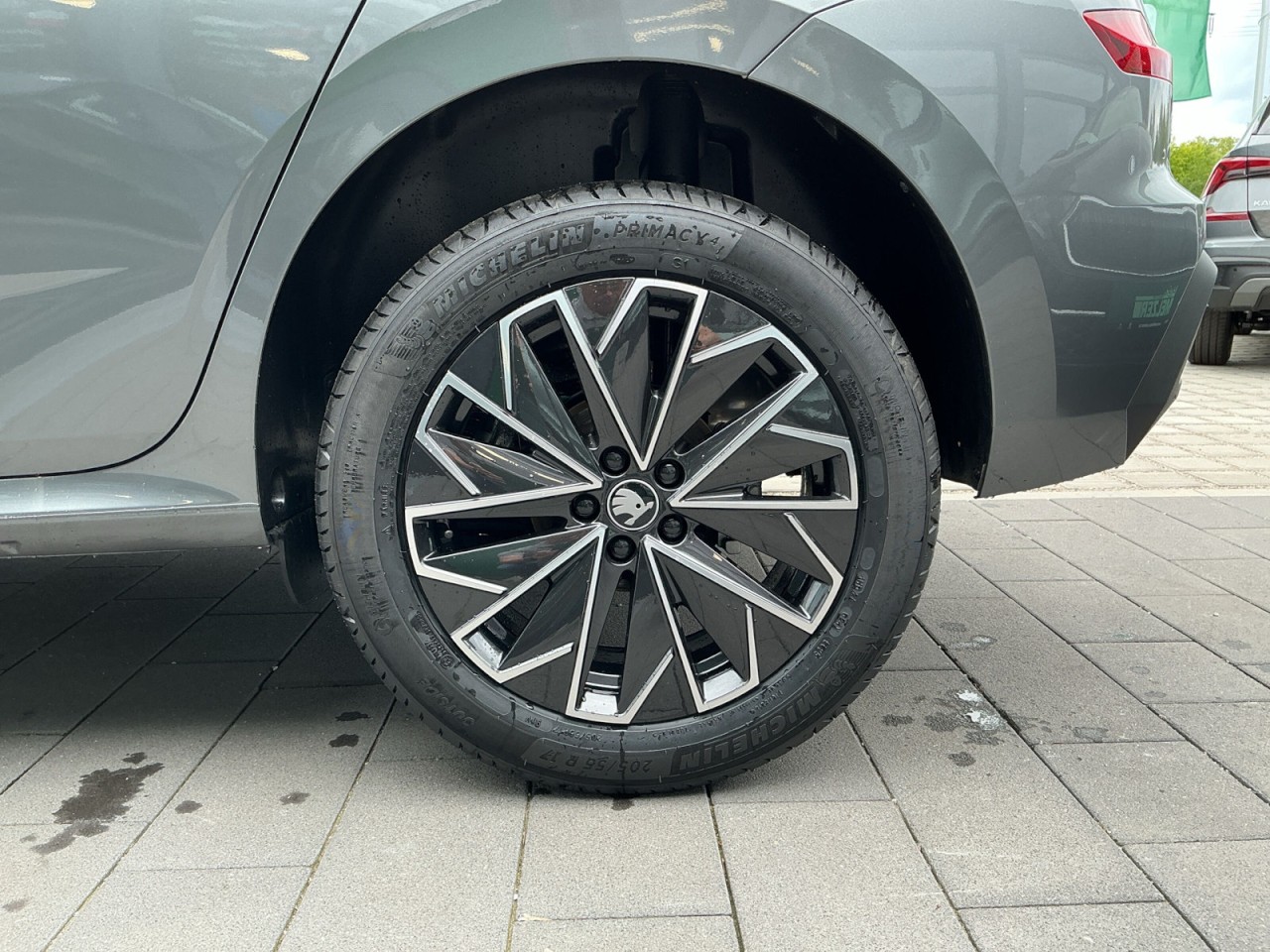 Skoda Kamiq TOUR 1.0 TSI DSG MATRIX+WSS-BEHEIZT+KESSY