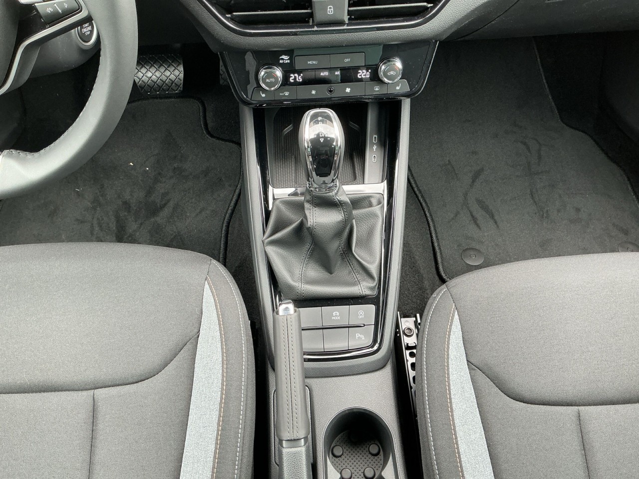 Skoda Kamiq TOUR 1.0 TSI DSG MATRIX+WSS-BEHEIZT+KESSY