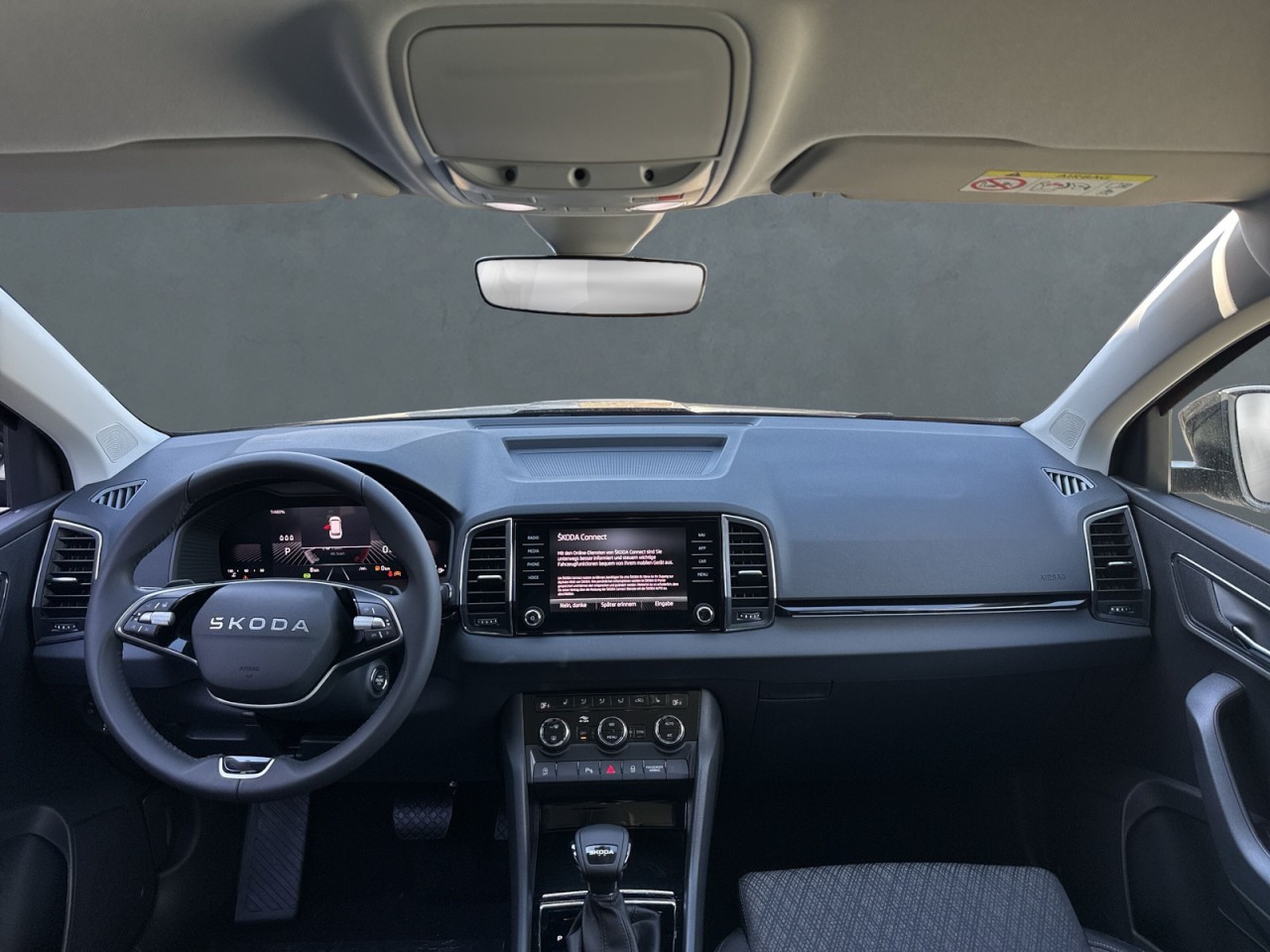 Skoda Karoq TOUR 1.5 TSI DSG AHK+MATRIX+VARIO-FLEX+PDC