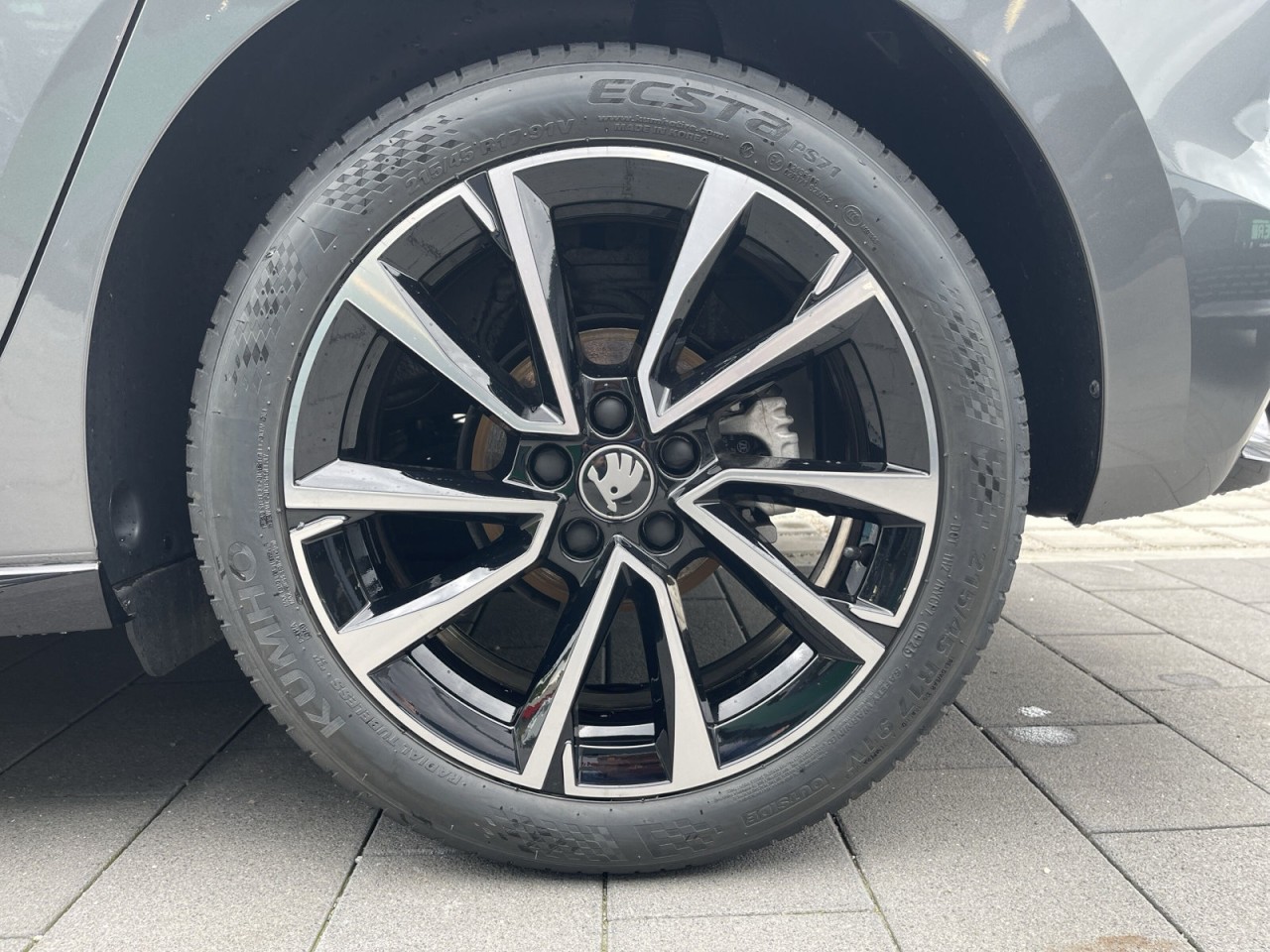 Skoda Fabia MONTE CARLO 1.5TSI DSG WSS-BEHEIZT+PDC+SHZ