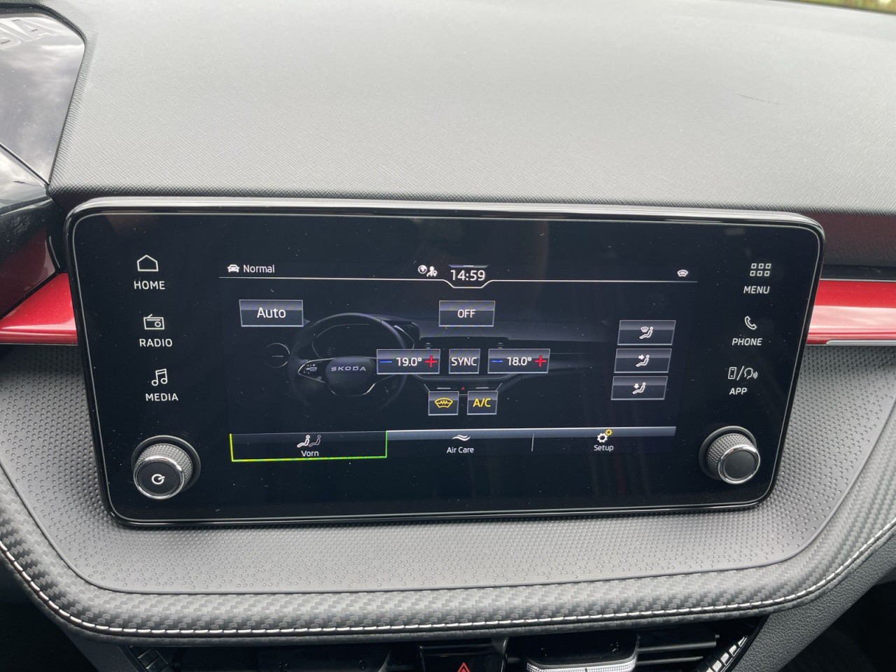 Skoda Fabia MONTE CARLO 1.5TSI DSG WSS-BEHEIZT+PDC+SHZ