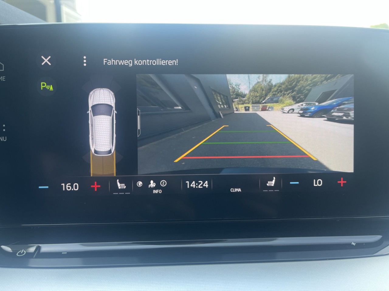 Skoda Octavia Cb. STYLE 1.5 eTSI DSG AHK+MATRIX+4xSHZ