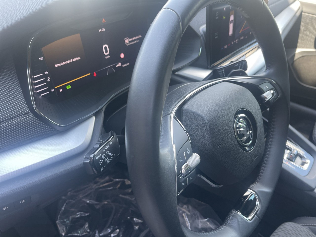 Skoda Octavia Cb. STYLE 1.5 eTSI DSG AHK+MATRIX+4xSHZ