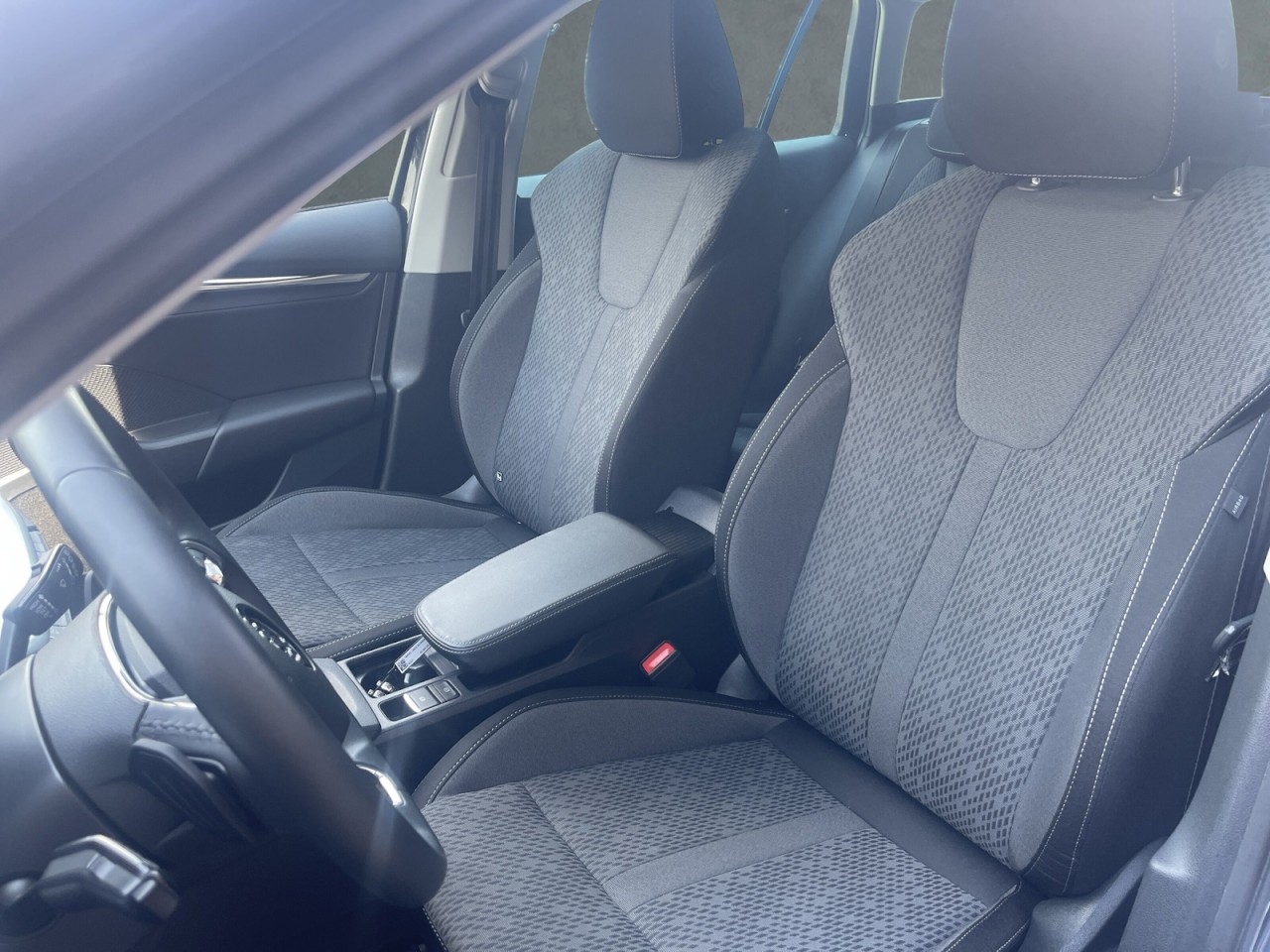 Skoda Octavia Cb. STYLE 1.5 eTSI DSG AHK+MATRIX+4xSHZ