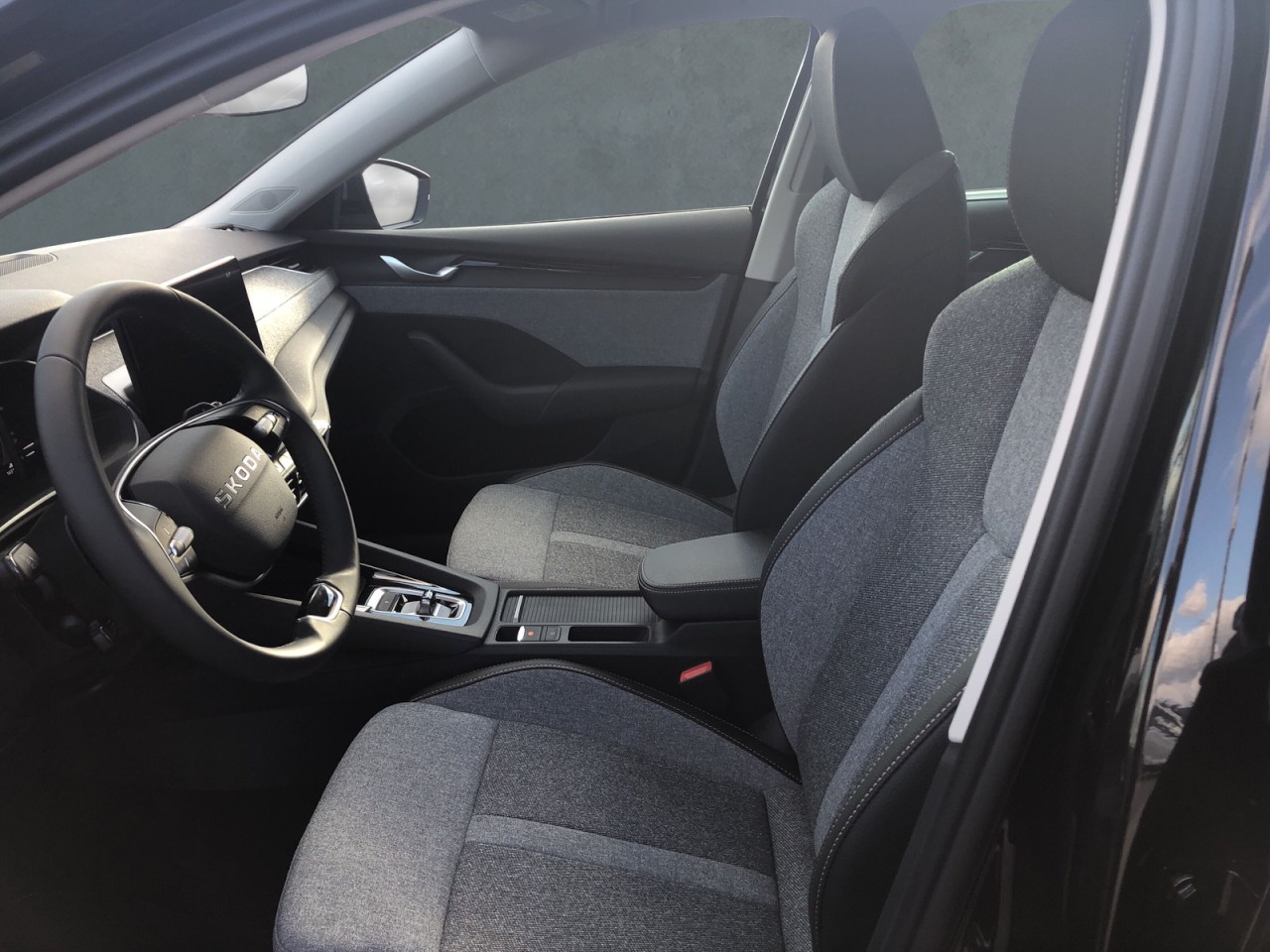 Skoda Octavia SELECTION 1.5eTSI DSG AHK+NAVI+ACC+4xSHZ